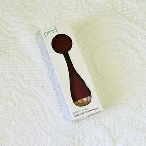 PMD Clean in Shade Berry